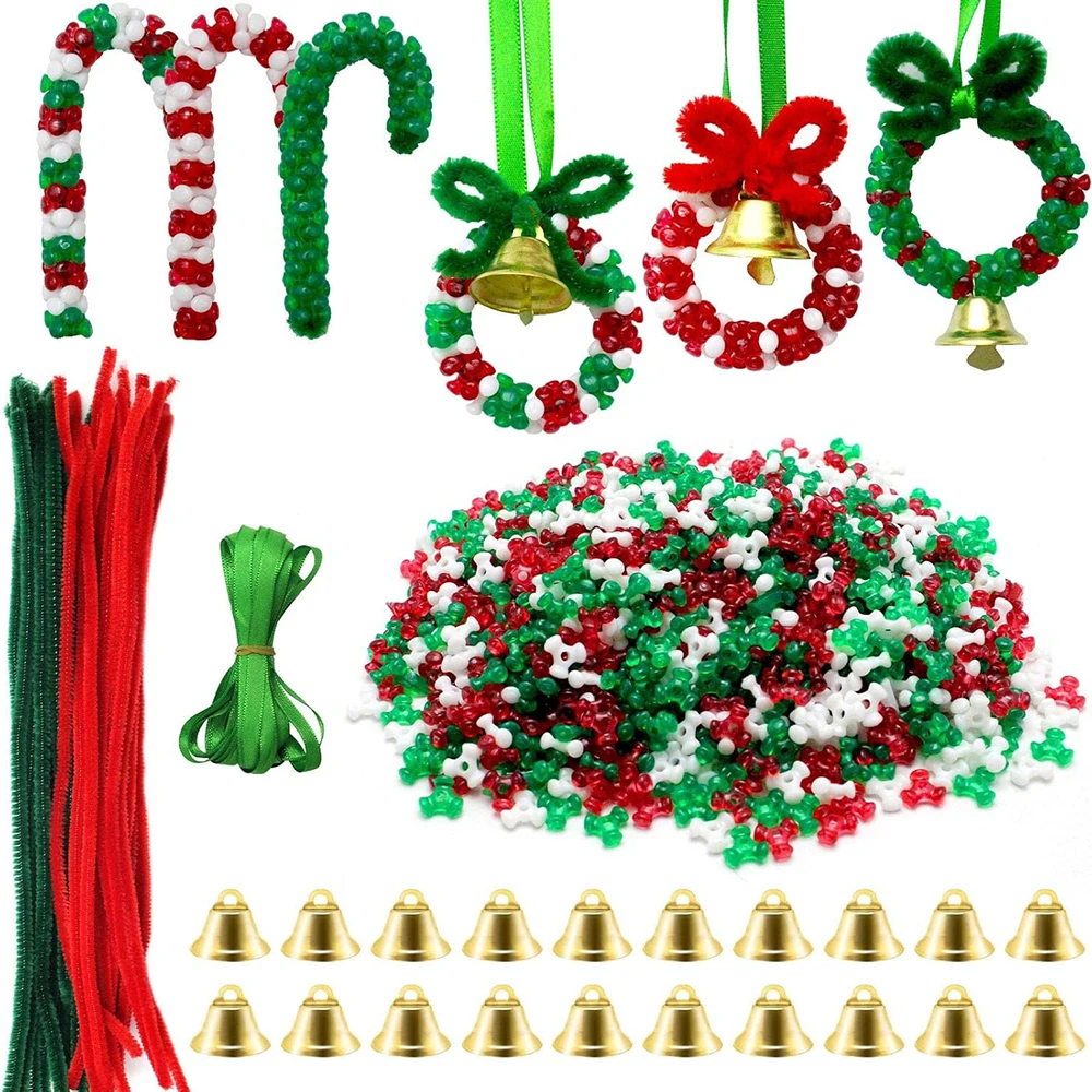 

1570Pcs Christmas Beaded Christmas Tri-Shaped Beads Plastic Tri Beads Xmas Party Wreath Christmas Tree Hanging