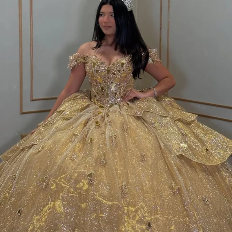 

Customized Shiny golden Quinceanera Dresses Off the Shoulder crystal decal Lace Bow Tull Long tail Vestido 15 Quinceanera