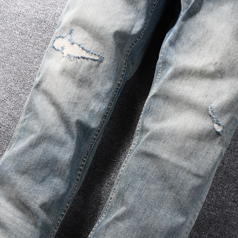 Designer Fashion Men Jeans High Quality Retro Light Blue Straight Fit Patched Ripped Jeans Men Y2K Vintage Denim Pants Hombre
