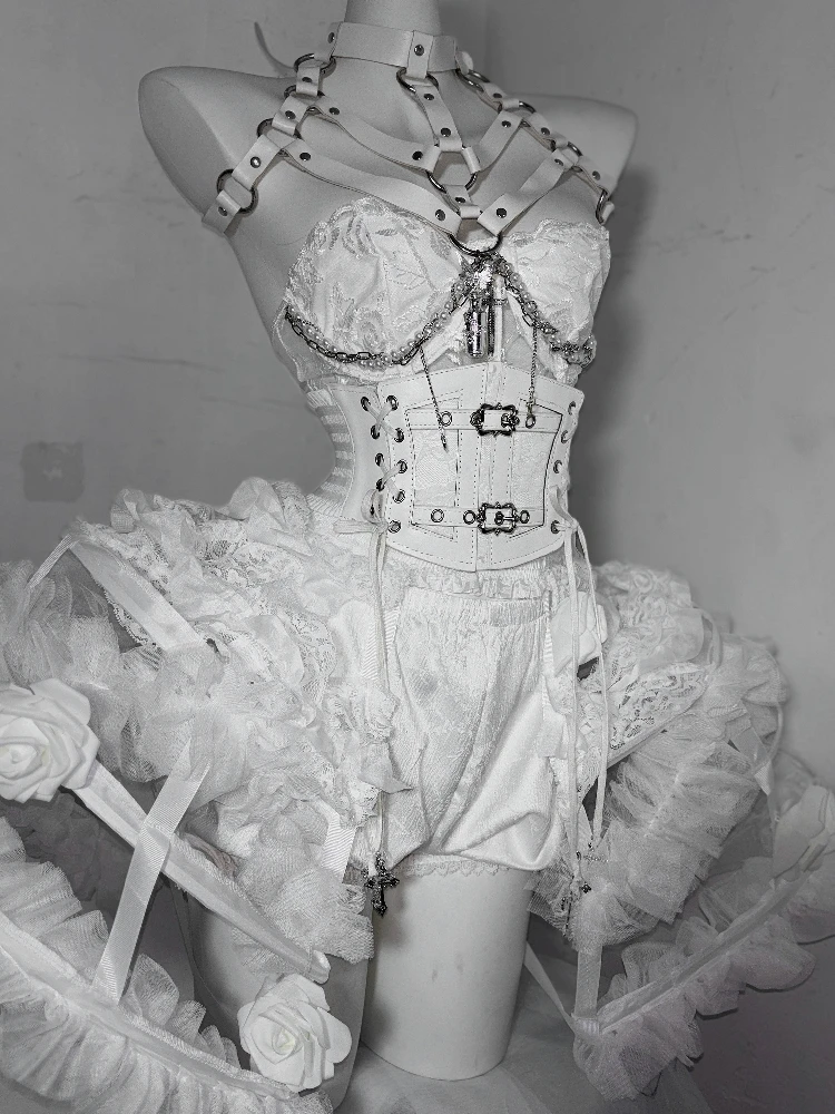 Original lourd fabrication gothique blanc pansement arête de poisson mince bustier tubulaire ceintures gaine perle perles cage à oiseaux bas vêtements ensemble