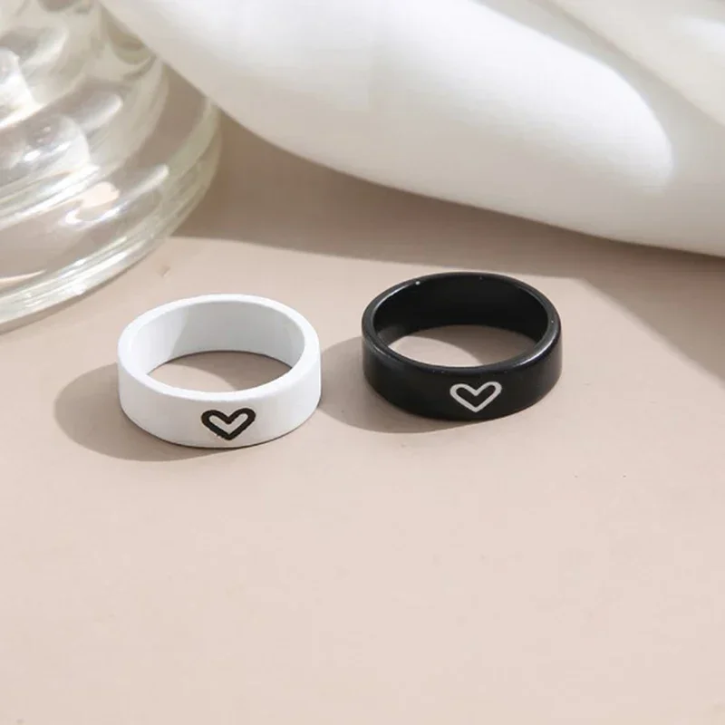 1/2Pcs Love Heart Matching Anniversary Couples Stuff Rings Ins Net Red for Women Men Valentines Day Aesthetic Jewelry Gift Set