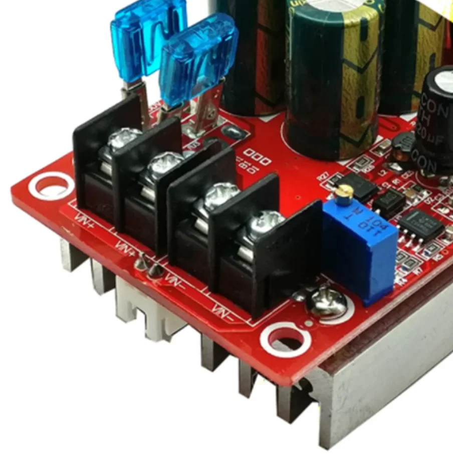 1pcs DC-DC boost conversion module 1200W/1800W high-power boost constant voltage constant current adjustable boost power module