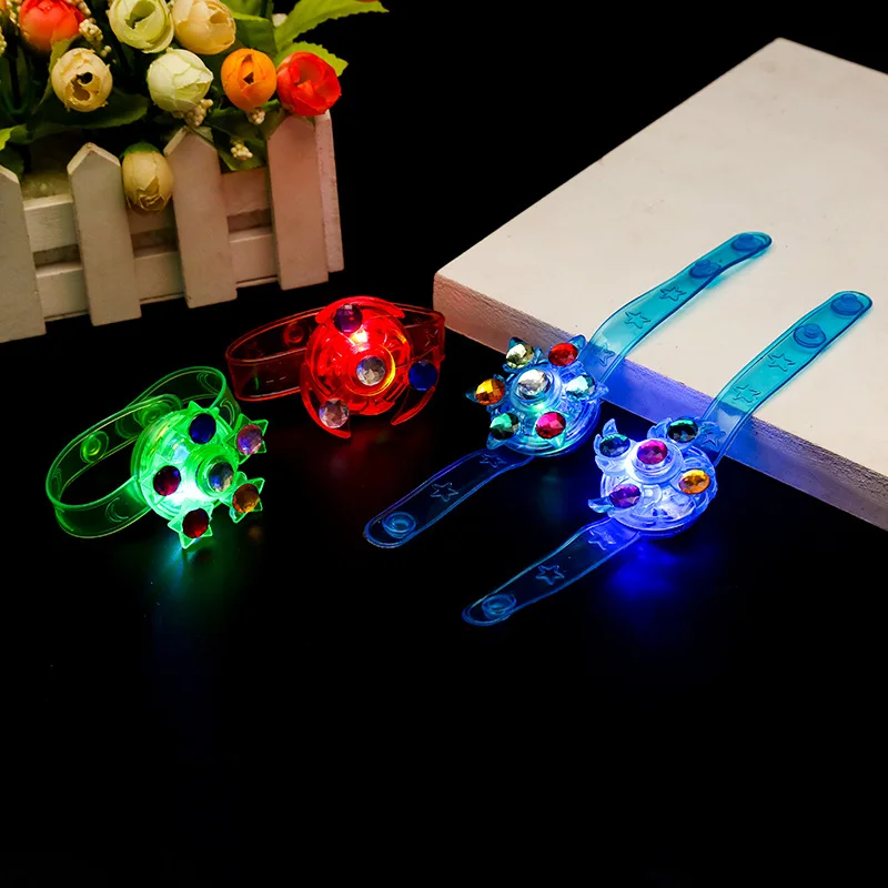 Luminous Gyro Rotating Wrist Bands, LED piscando, Pulseiras dos desenhos animados, Jogos, Luzes criativas, Glow in the Dark, Brinquedos, Presentes de festa para crianças