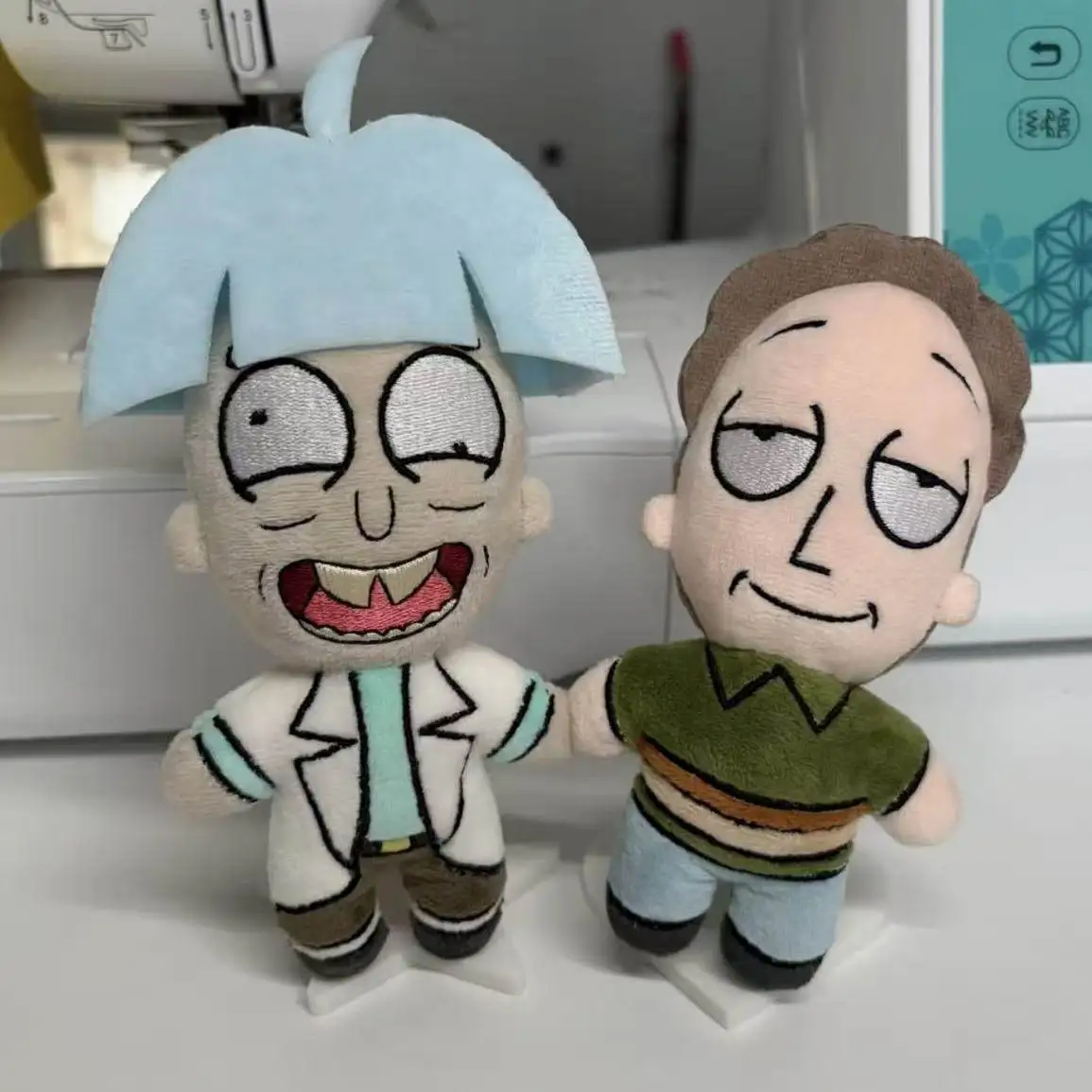 Heißer Anime Rick Plüsch und Morty Plüsch, süße Cartoon-Weichplüsch-Rick-Puppe, Spielzeug, Game-Peripherie, Plüschanhänger, Geschenk für Fans – Detail 6