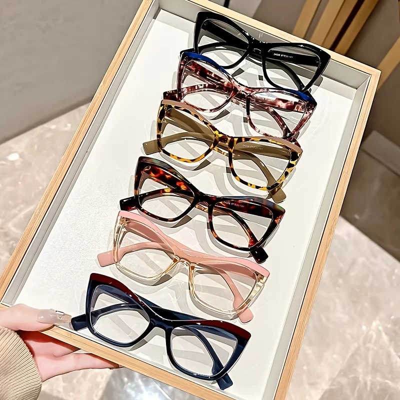 Chic Cat-Eye Blue Light Blocking Glasses, Retro Tortoiseshell Design, Full-Rim PC Frame, Fashionable Computer Eyewear for Women