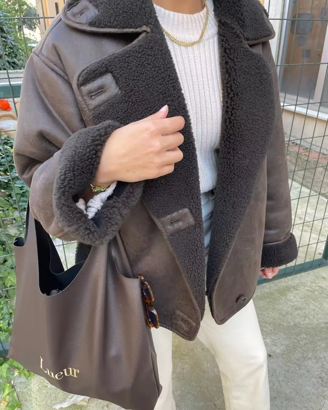 

Women Vintage Faux Leather Jackets Autumn Winter Warm Wool Blends Single Breasted Coat With Pockets High Street Outerwear