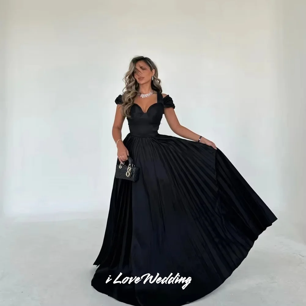 Schwarze herzförmige Abendkleider aus Satin, schulterfrei, A-Linie, Robe de Soirée, bodenlang, plissiert, Hochzeitsparty-Kleider, individuell gestaltet
