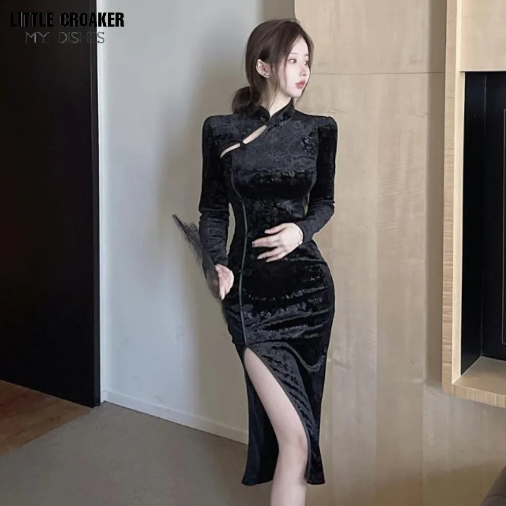 Women High End and Unique Design Bone Etched Chinese Dark Black Retro Embossed Velvet Young Girl's Improved Cheongsam Dress