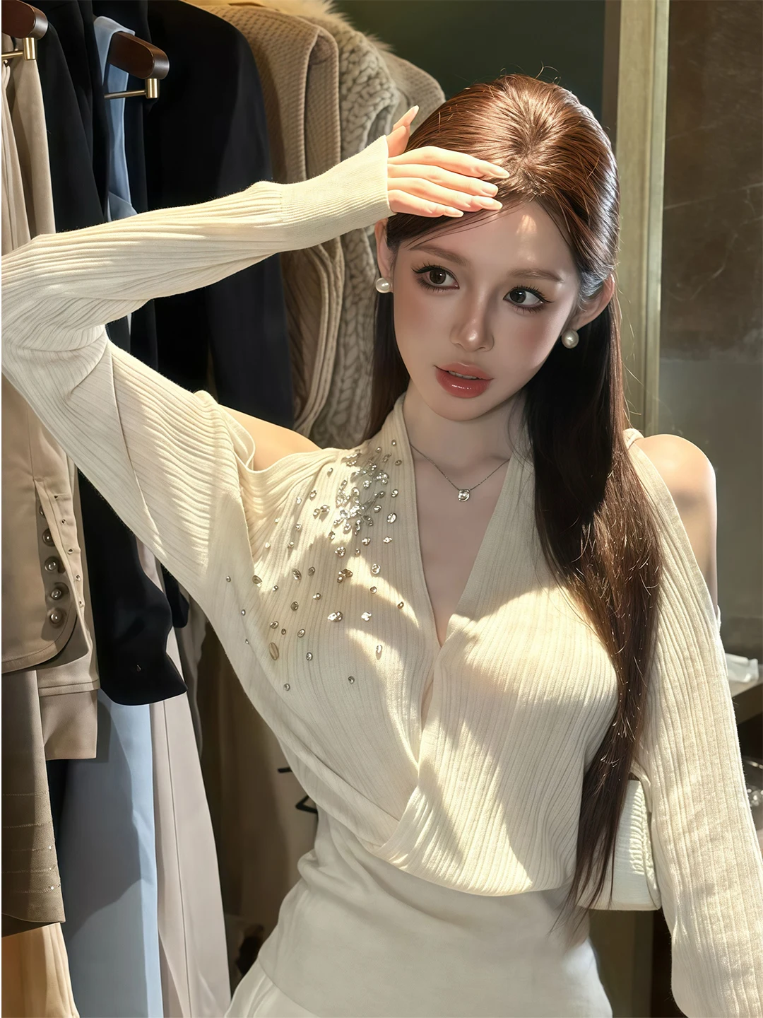 

Сексуальный вязаный топ с открытыми плечами для женщин, модный, с тяжелыми стразами, облегающий, осенне-зимний, новый, во французском стиле, мягкий, теплый.