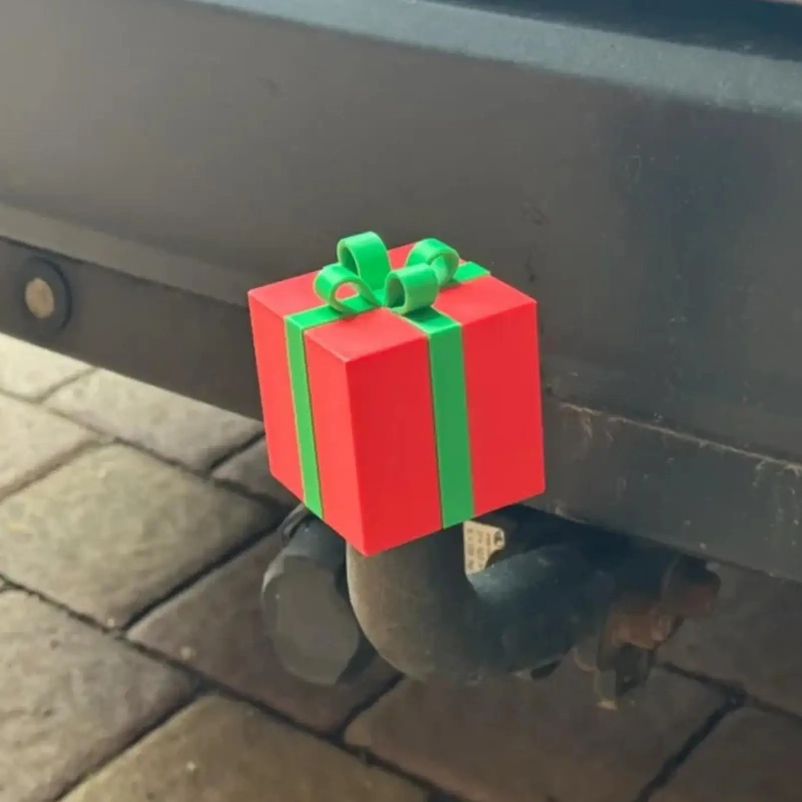 Hitch Cap Christmas Box Receiver Tube Hitch Plug Cartoon Exterior Accessories For Towing ATV Car Vehicles Trucks RV Boat