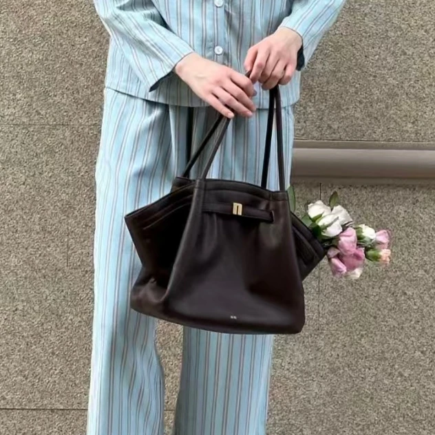 

Leather French-style single-shoulder bag, large-capacity commuter single-shoulder bag, fashionable and simple handbag