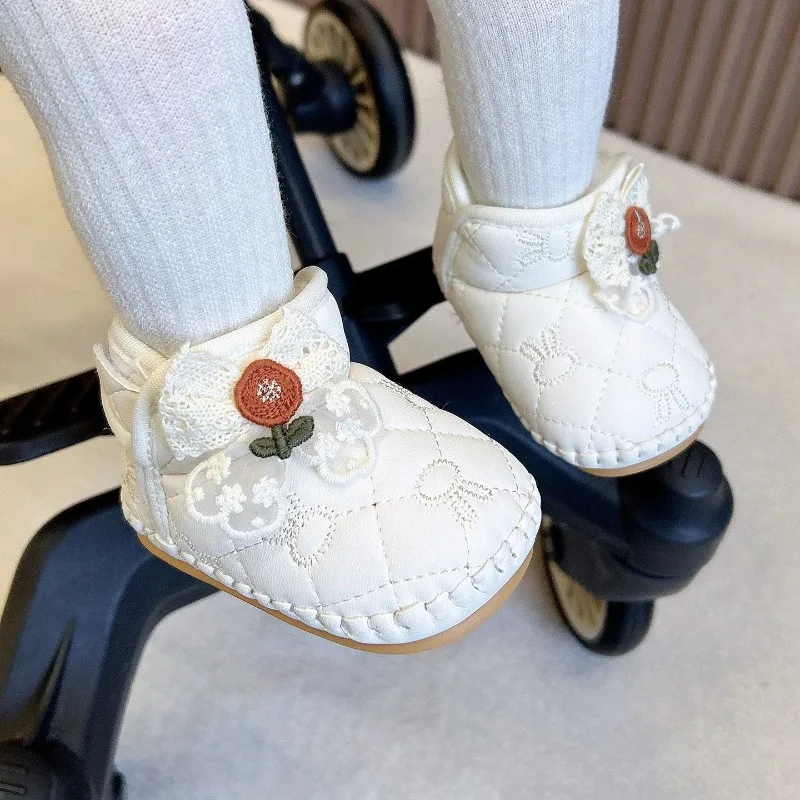 

Baby Girl 0-1 Years Old Toddler Walking Shoes Fleece Lined Soft Sole Thickened Fleece Velcro Closure for Autumn Winter​
