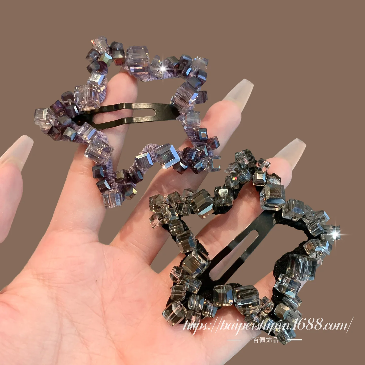 

Заколка для волос с фиолетово-серыми кристаллами в форме звезды, минималистичная, прочная, с тяжелыми стразами, для боковых прядей, для женщин, элегантная, новая модная модель, 1 шт.