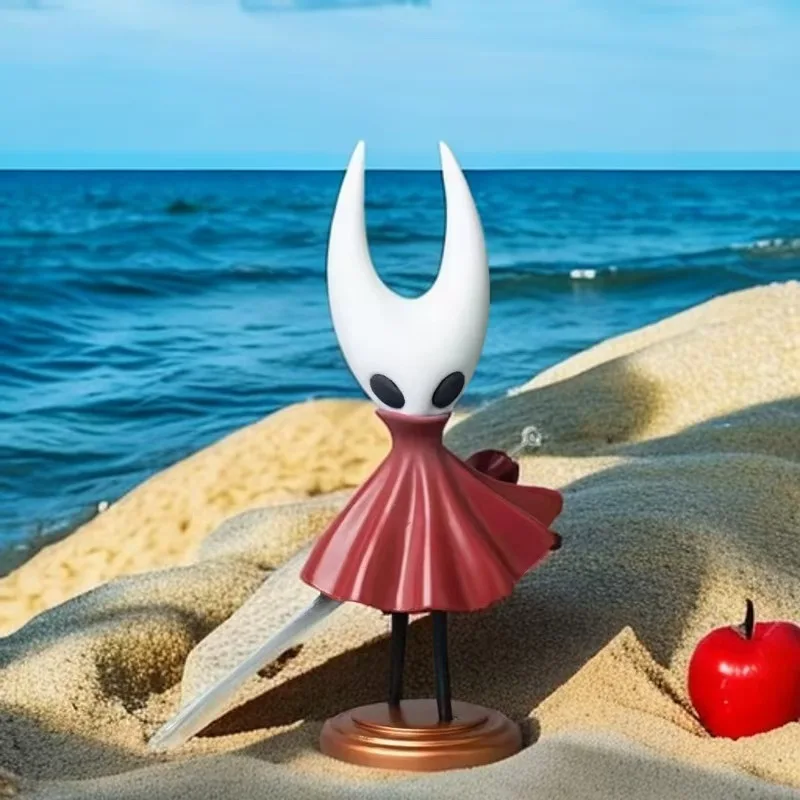 Hollow Knight: Silksong Hot Game Figure Cute Hornet PVE Model Toys Quirrel Room Decor Exhibition Collectible for Birthday Gift