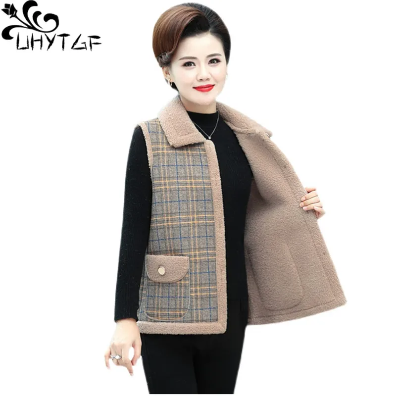 UHYTGF Middle-Aged Mother Autumn Winter Vest Jacket Women Grain Fleece Warm Coat Female Sleeveless 5XL Large Size Waistcoat 1945