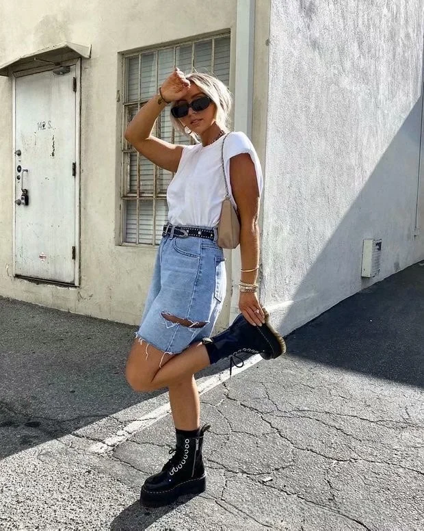 

High Waist Ripped Denim orts Vintage Frayed Hem Hong Kong Sle Casual Personali Hole INS orts Women's Summer Jeans