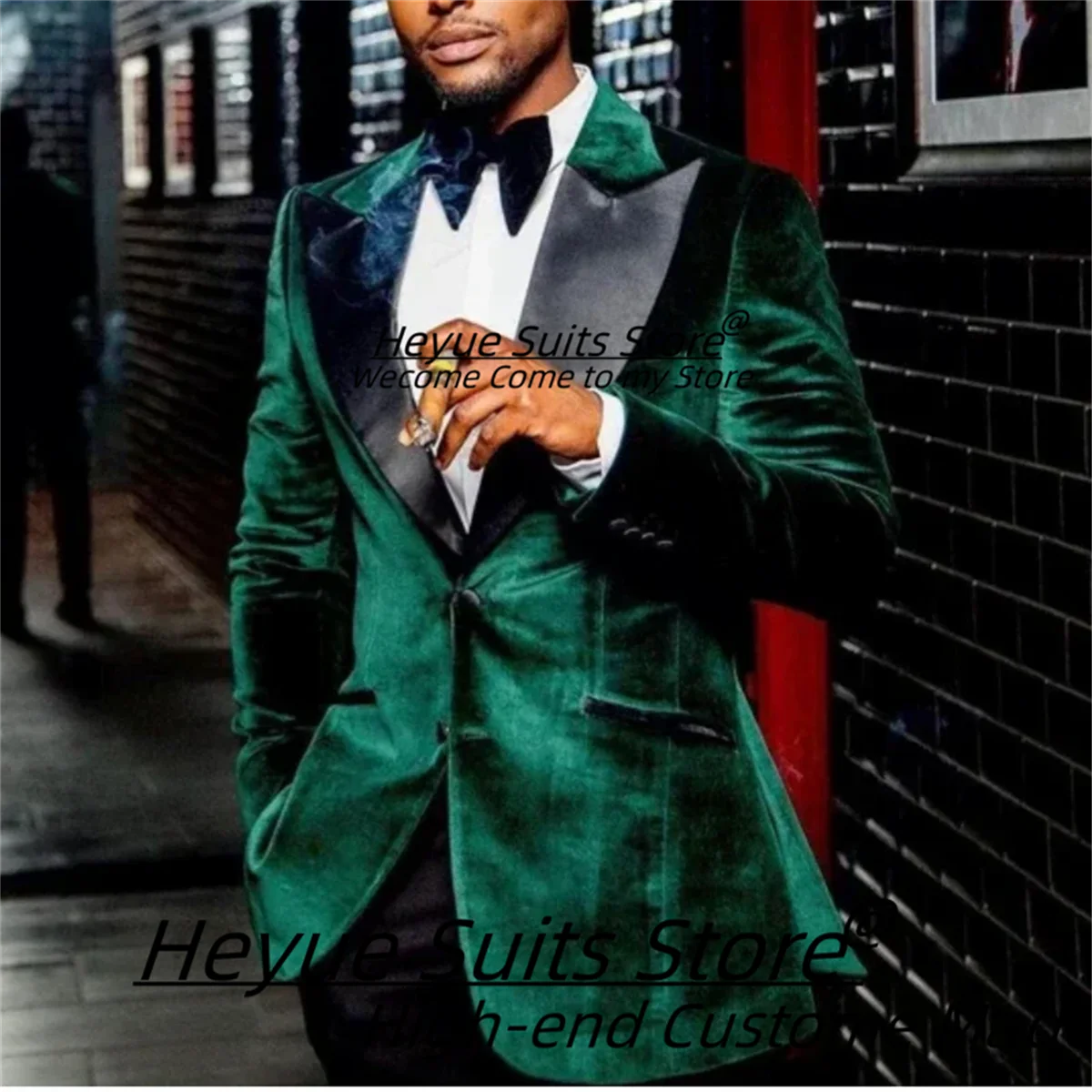 

Elegant Green Velvet Formal Prom Suits For Men Peak Lapel Groom Tuxedos 2 Pieces Sets Luxuly Male Blazers Slim Fit Ropa Hombre