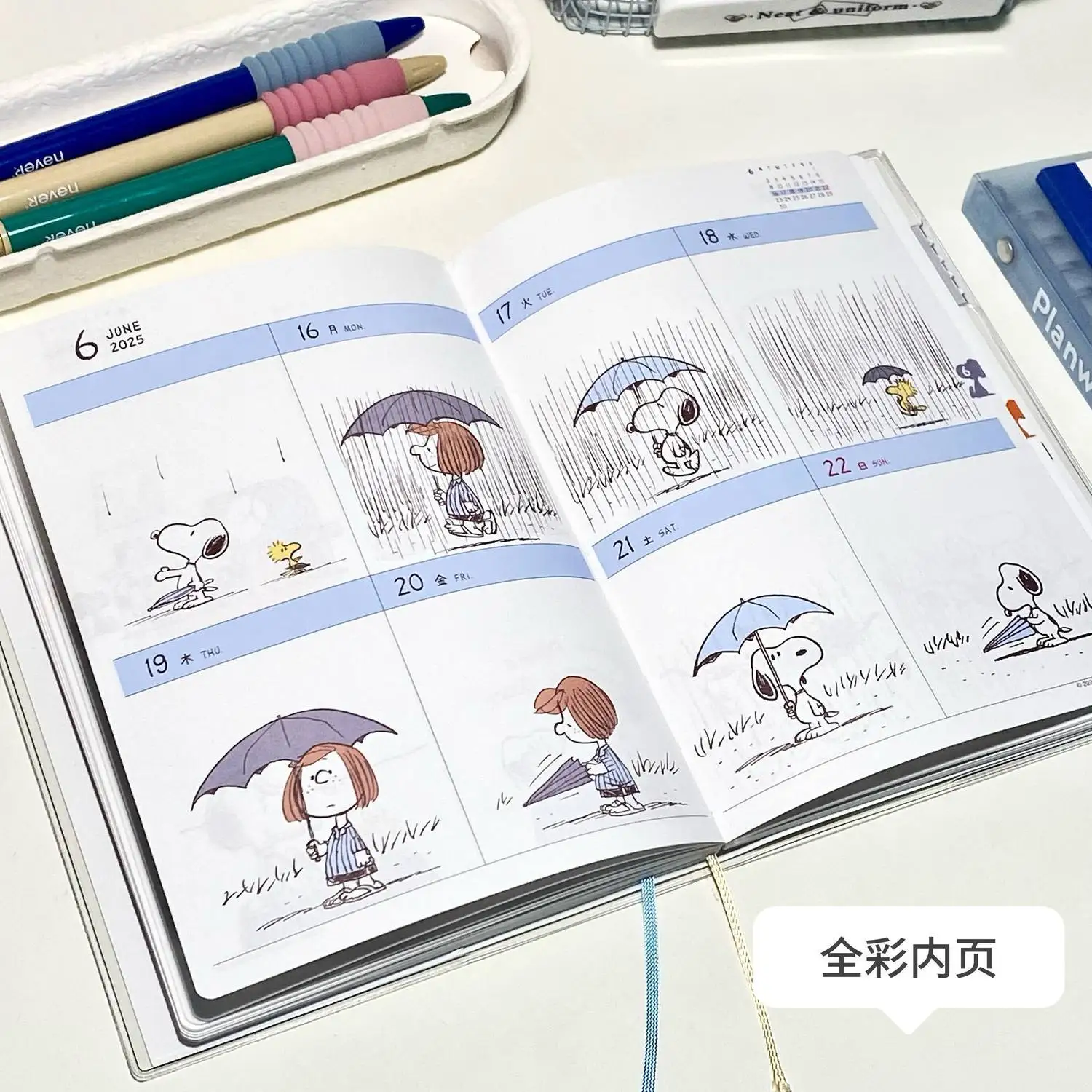 Japanese 2025 New Snoopy Color Page Notebook Schedule This Week\'s Plan A6 Illustration Notebook Girls Gifts Toys