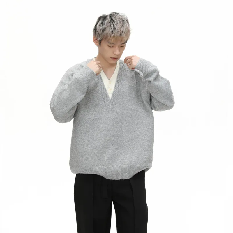 SYUHGFA 2025 Musim Gugur Sweater Pria Gaya Korea Kerah V Desain Kancing Rajut Warna Kontras Model Dua Lapis Palsu Atasan Pria