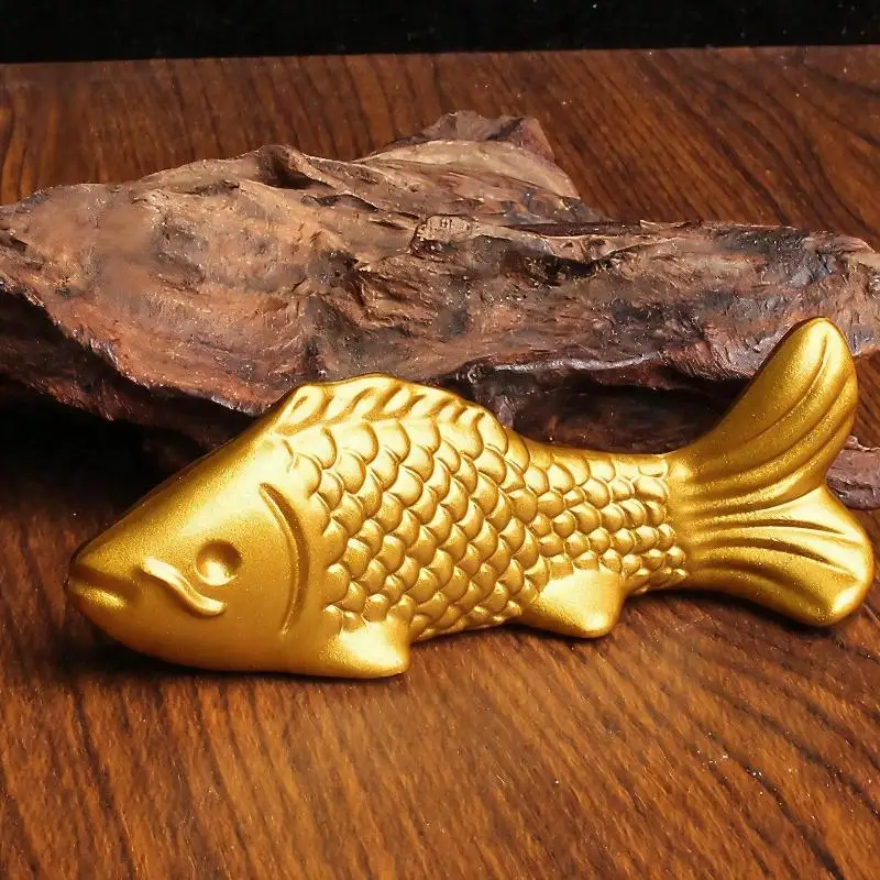 Matte Gold Koi Fish Figurine Light Luxury Detailed Scale Texture Decor for Console Table Entryway Decoration