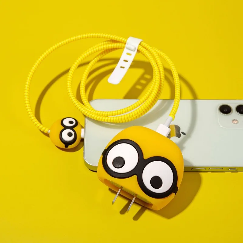 Minions Cable protettivo Cartoon Phone Charging Head Cute Case divertente fai da te per IPhone 18W 20W accessori USB Bite Protector Cover