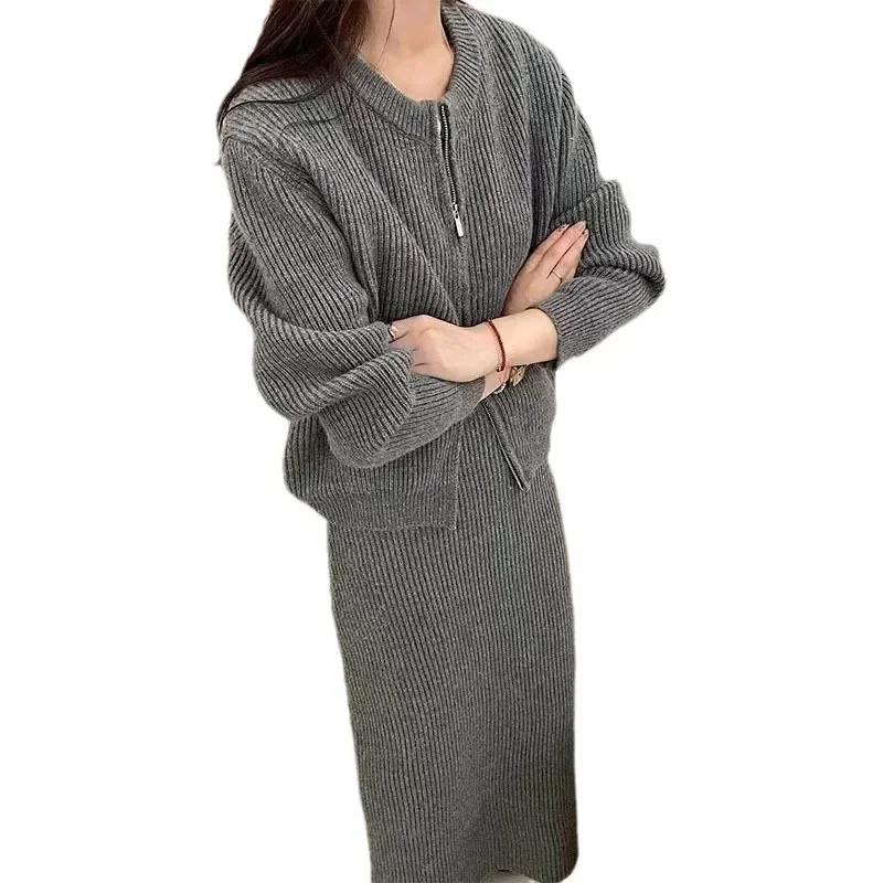 Abito di lana con doppia cerniera da donna alla moda Set da due pezzi Casual sciolto autunno e inverno Nuova mezza gonna cardigan lavorato a maglia