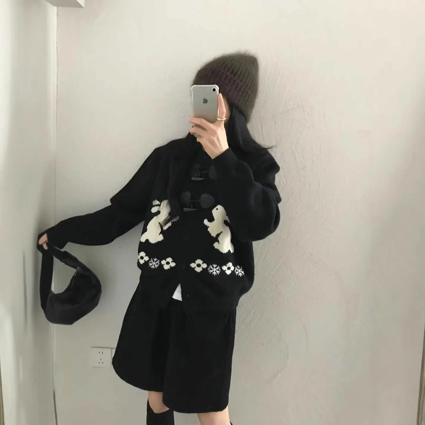 المرأة الحياكة سترة 2025 جديد ريترو سترة أرنب الجاكار طوق سميكة فضفاضة المتخصصة مصمم معطف متماسكة عادية