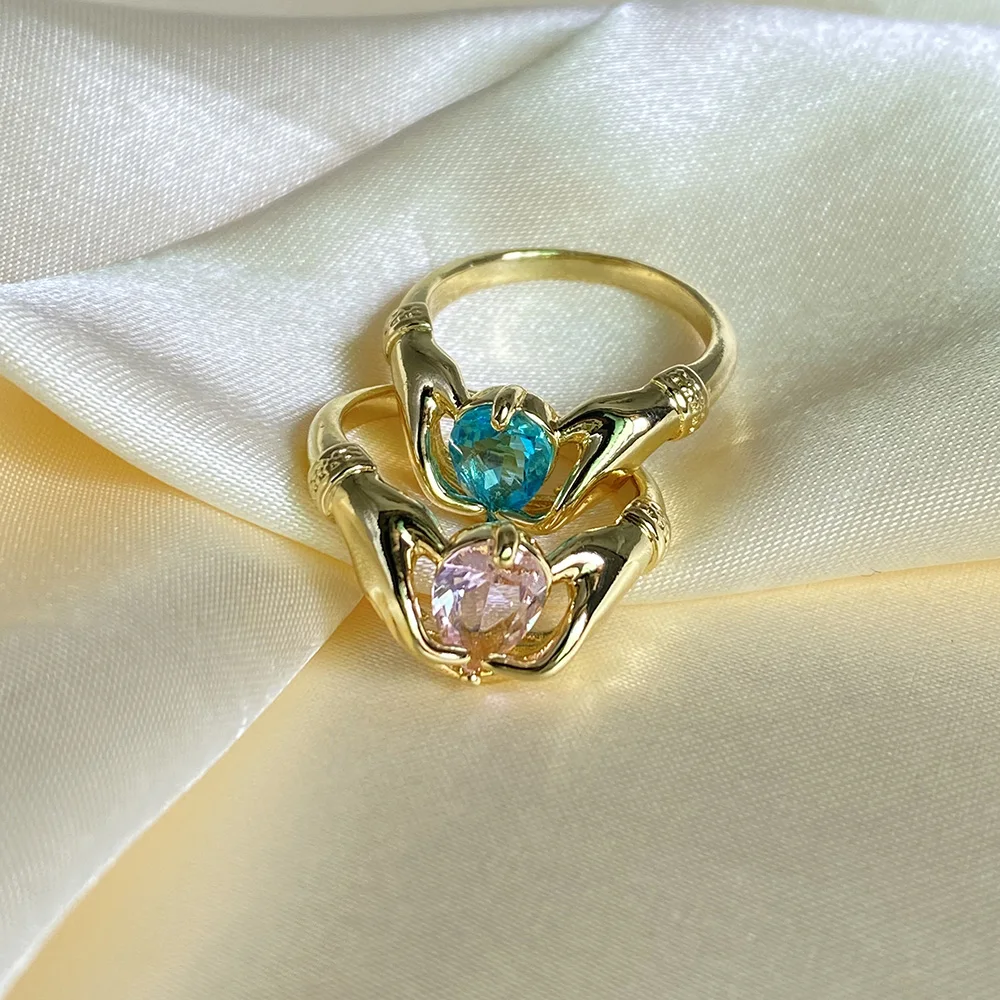 ins Gold Plated Copper Hand Ring Vintage Luxury Hand Heart Zircon Rings Ring For Women Girls Fashion Aesthetic Marriage Jewelry