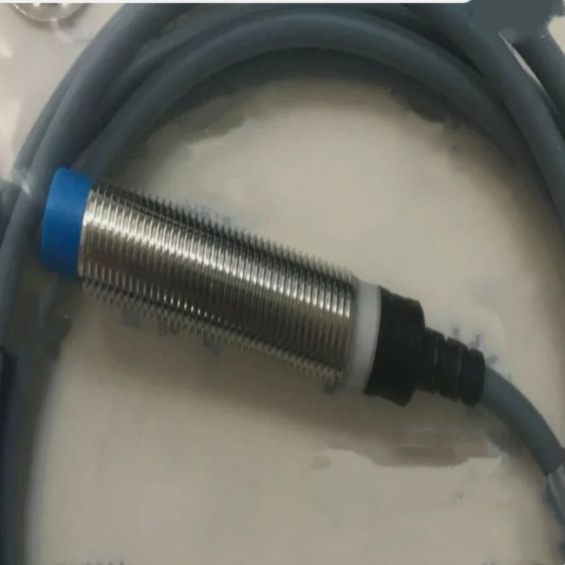 Brand new genuine proximity switch LR18XCN08LIUM-E2  LR18XCN08LIM-E2  LR12XBN04DNOW	LR12XBN04DNCW  LR12XBN04DPOW  LR12XBN04DPCW