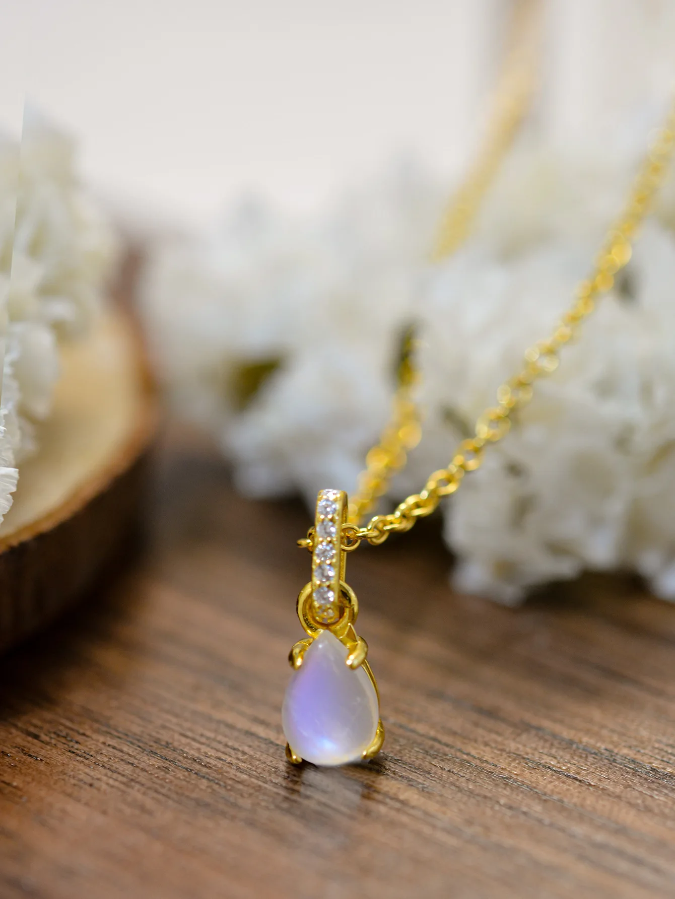 New Blue Droplet Moon Stone Pendant with Pure 925 Silver Necklace and Zircon, Fashion Versatile Luxury and Exquisite Style