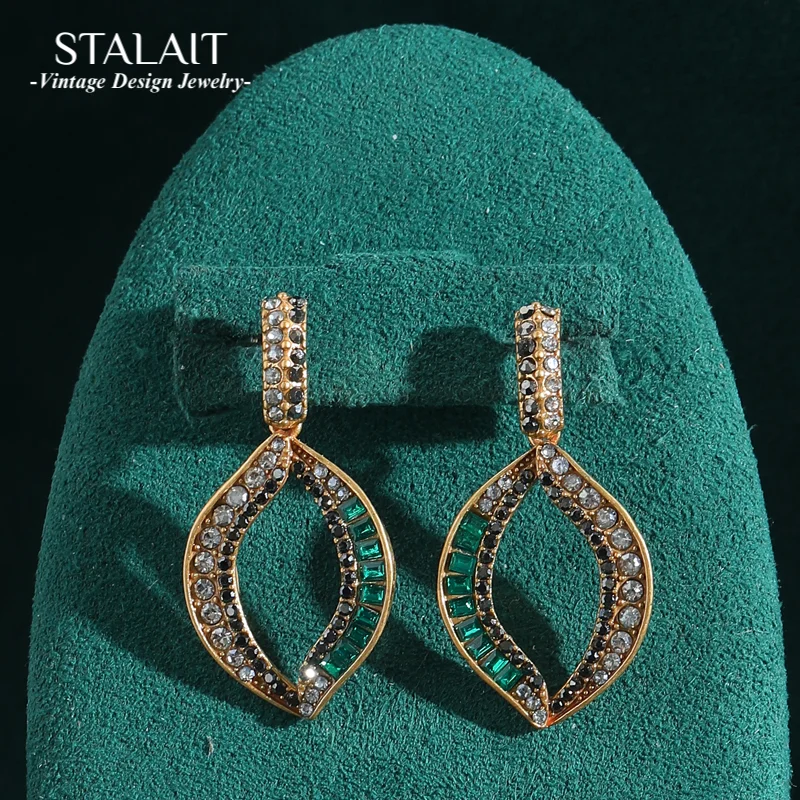 

Vintage Hollow Emerald Leaves Drop Earrings Gold Color High Quality Rhinestone Luxury Designer Wedding Jewelry Accessories 2025