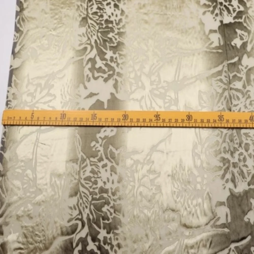 Gaya Modis Bunga Kuning Kualitas Bagus Harga Diskon Kain Sutra Perasaan Lembut untuk Pakaian Gaun Musim Semi Yang Bagus