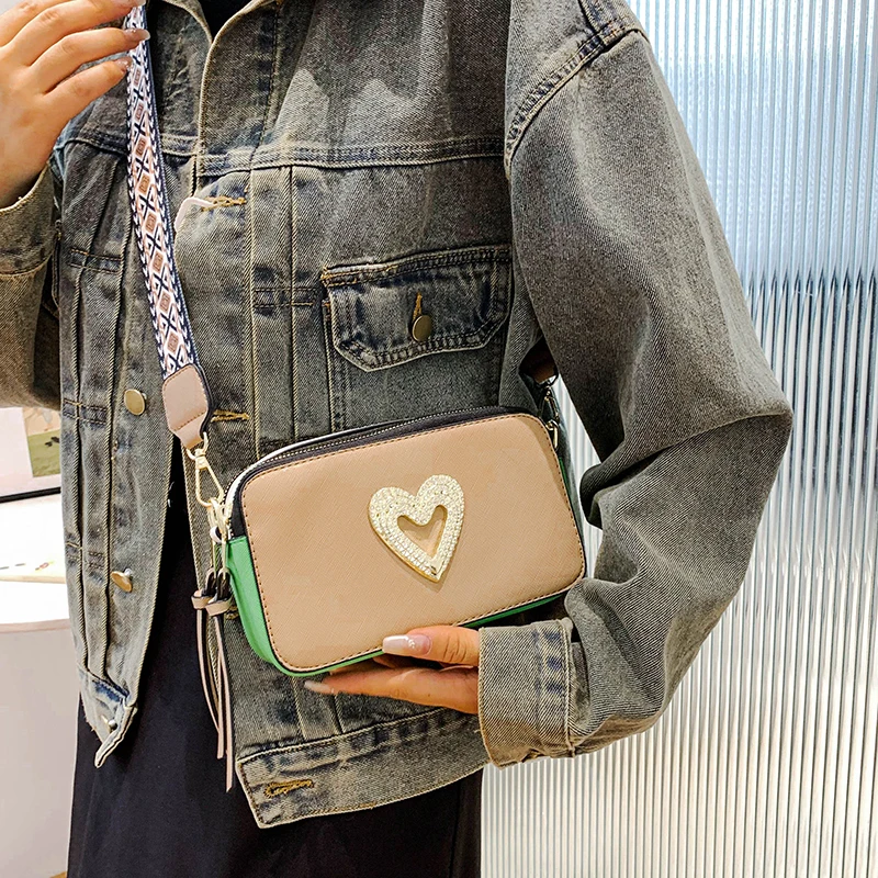 

Высококачественная минималистичная уникальная винтажная сумка-мессенджер для повседневного использования с элегантным дизайнерским стилем