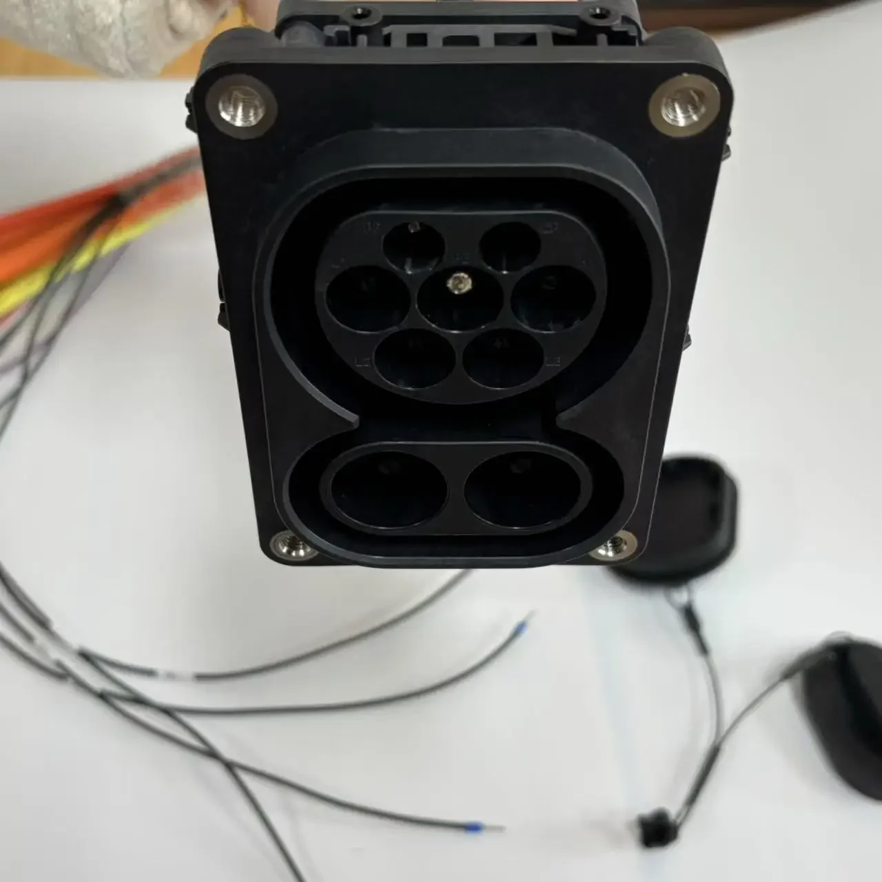 CCS2 EV Socket 150A DC Fast Charging Inlet New Condition Plug Cable Connect for DC Charging Vehicle Side