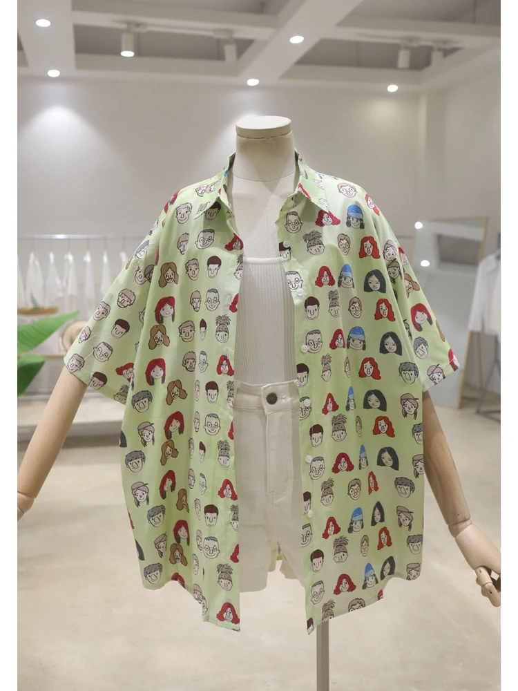 Comfortabele Ademende Full Body Cartoon Head Print Blouse 2024 Zomer Losse Halflange Lengte Onder Het Hippe Katoenen Shirt Met Korte Mouwen