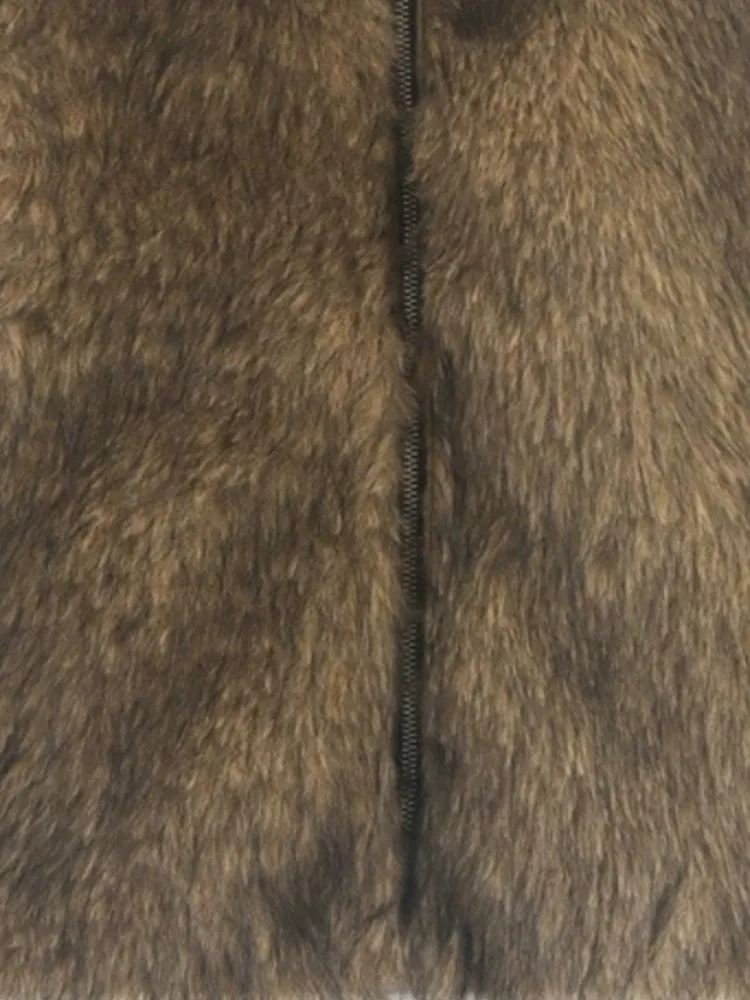 Рисунок 5 - Модная уличная куртка из синтетического меха