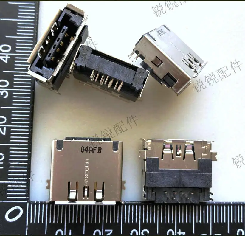 For Foxconn ESATA USB 2-in-1 interface socket 11P female seat, sink plate, three rows of pins, front sticker and rear plug.