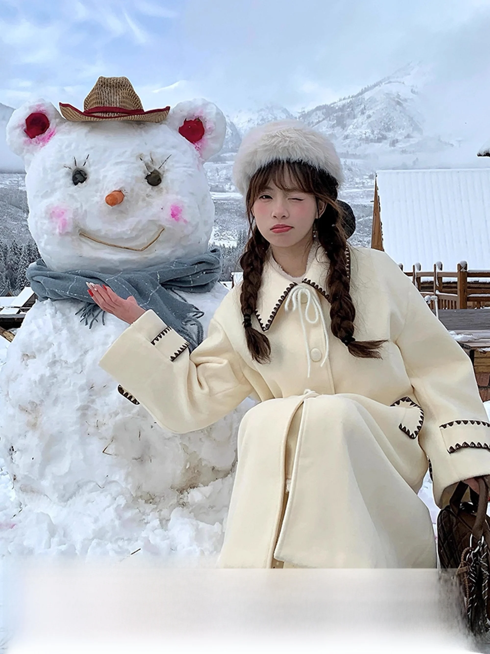 

Sinsingirl Winter Women's Woolen Coat Special Embroidery Mustard Yellow Mid-range Design Sensation Long Sve Collar