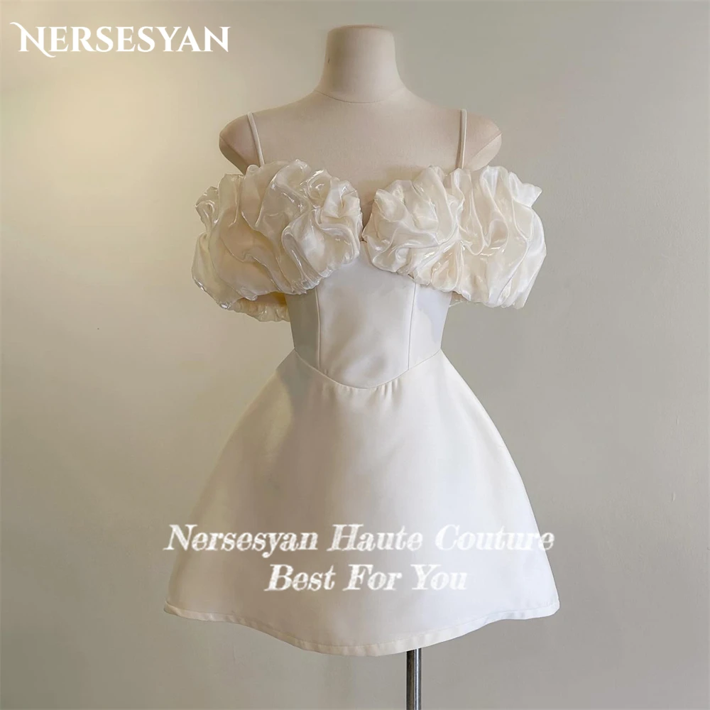 Nersesyan 솔리드 퓨어 미니 웨딩 드레스, A 라인 구김 스파게티 스트랩 플리츠 신부 가운, 백리스 반팔 신부 원피스