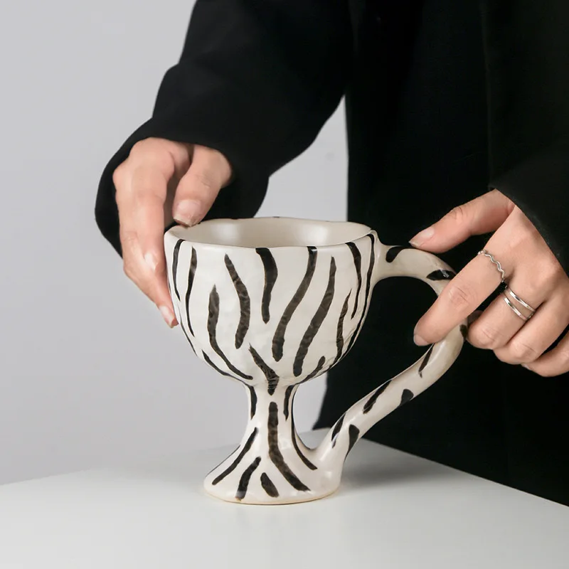 Handmade ceramic wine glass hand-squeezed cup snack cup retro dessert ice cream cup niche decorative goblet