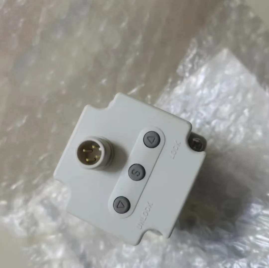 

ITV1050-042L ITV1030-012L новый цена 1 шт.