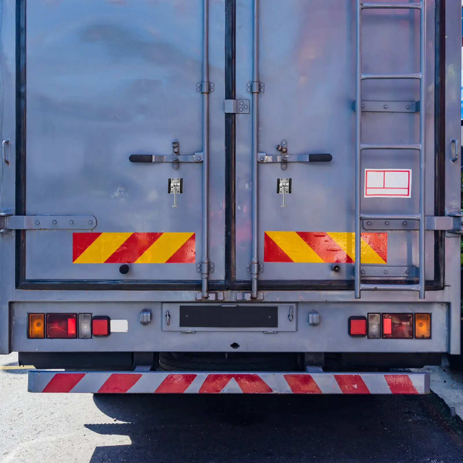 

T-Style Stainless Steel Door Catch Holder Metal Heavy-Duty Entry Door Stop for Trailer Secure Latch T Catch Holder