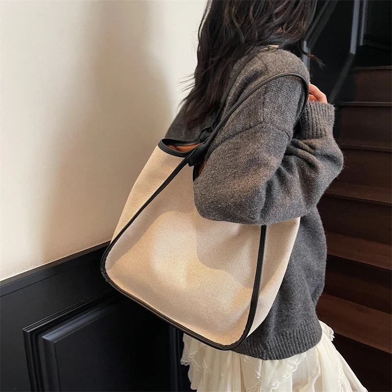 

Women Luxury Leather Fashion Designer Shoulder Tote Bag Elegant Crossbody Handbag For Chic Everyday Dressing