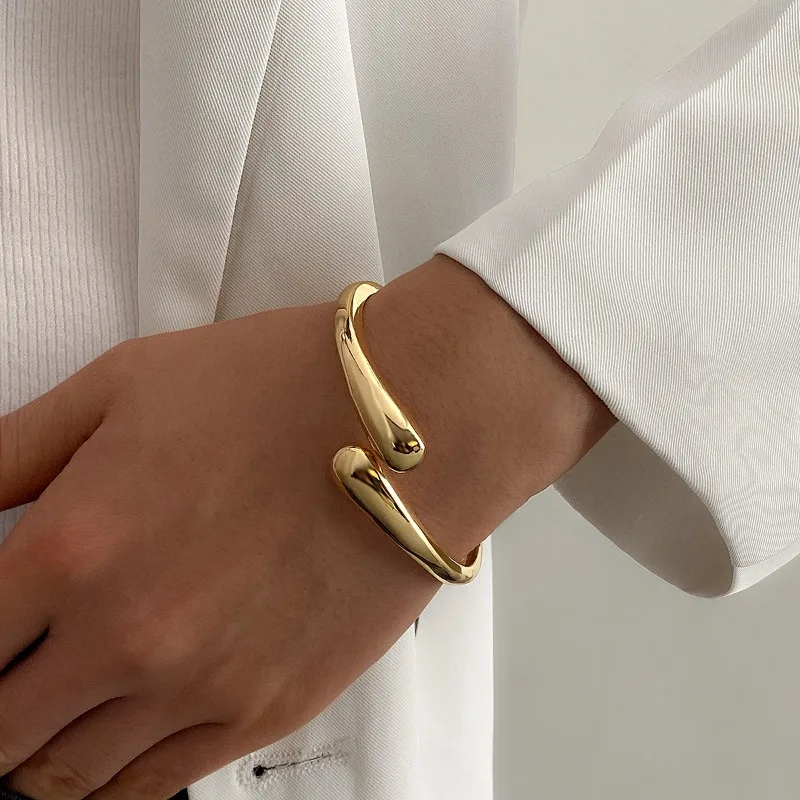 

Exaggerate Individuality Metal Smooth Surface Water Drop Bangle for Woman Chunky Adjustable Bracelet Paty Jewelry Daily Wear