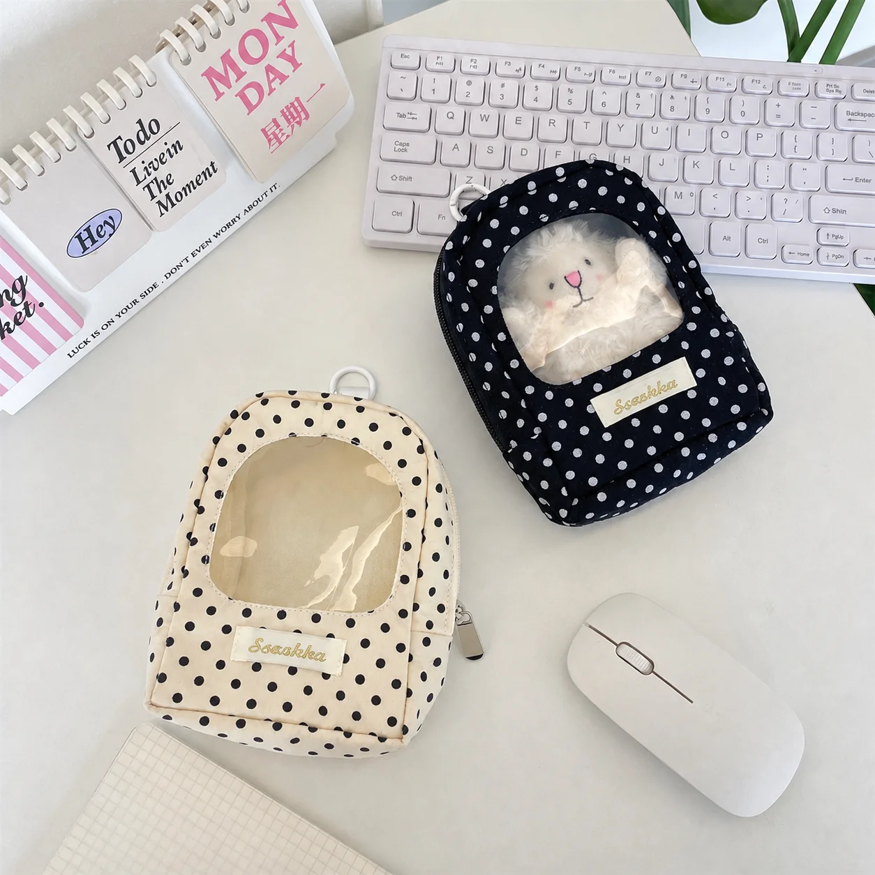 Dust-Proof Display Bag Dust-Proof Transparent Window Pouch Cotton Doll Storage Bag Polka Dot Design Hanging Clip Bag For Display