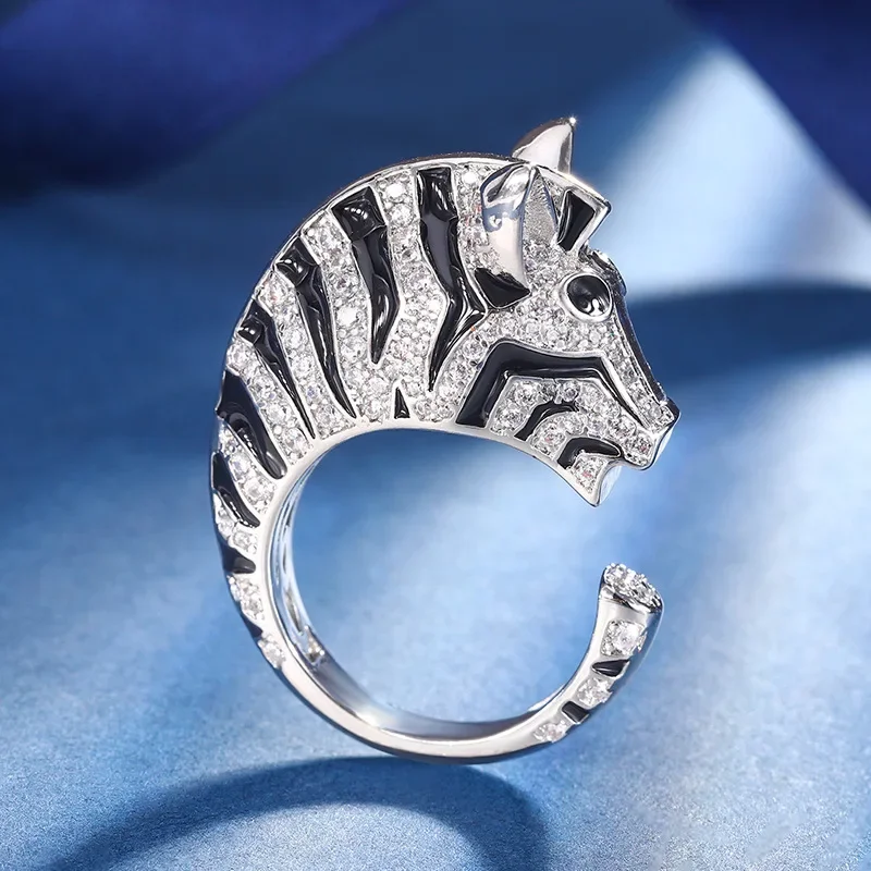 SrAutumn and Winter New Jewelry New Bronze Plated Zebra Light Luxury Personalized Exaggerated Ring