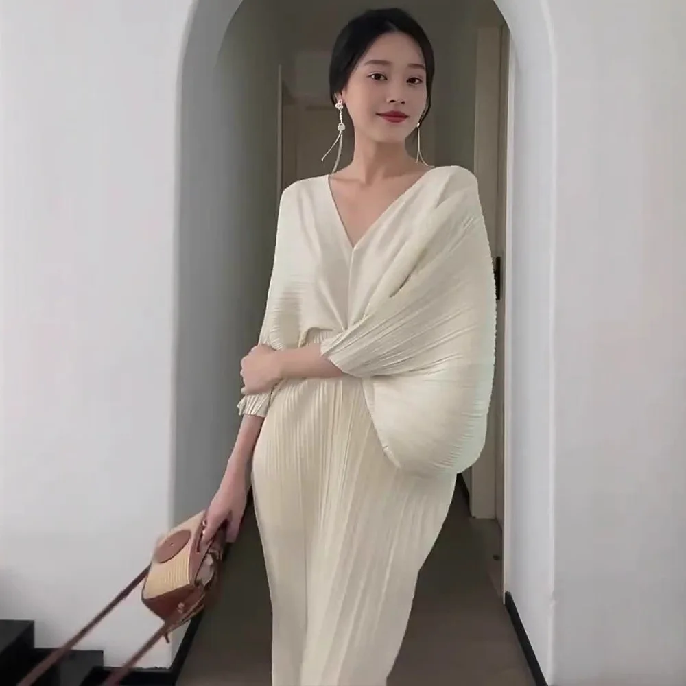 Miyake Pleated French V-Neck Dress 2025 Solid Color New Bat Three-quarter Sleeve Temperament Style Kimono Hip-hugging Long Skirt