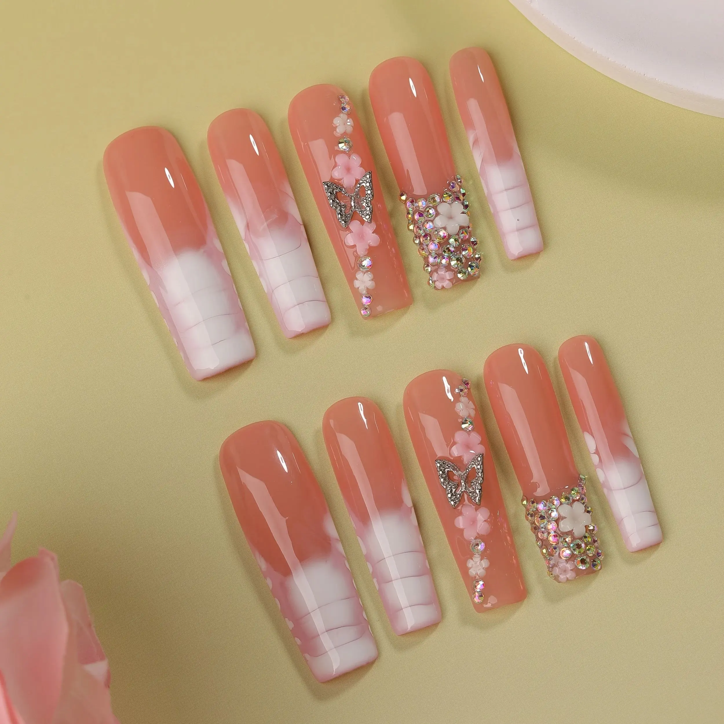 

10Pcs Sweet False Nails Flower Super Long Coffin Butterfly Press on Nails Rhinestone Wearable Fake Nails Party Finger Nail