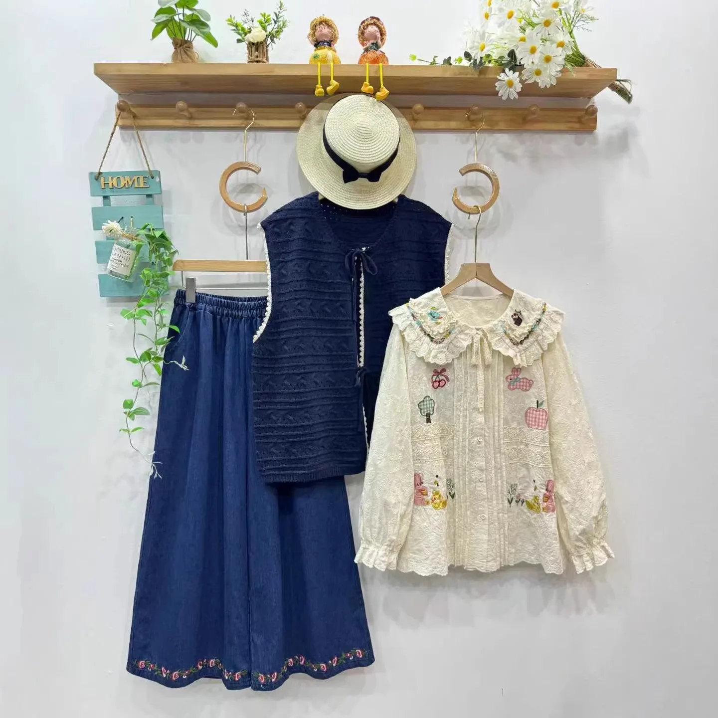 Japanische Süße Mori Mädchen Cartoon Stickerei Baumwolle Puppe Shirts Frauen Frühling Nette Peter Pan Kragen Langarm Casual Bluse Tops