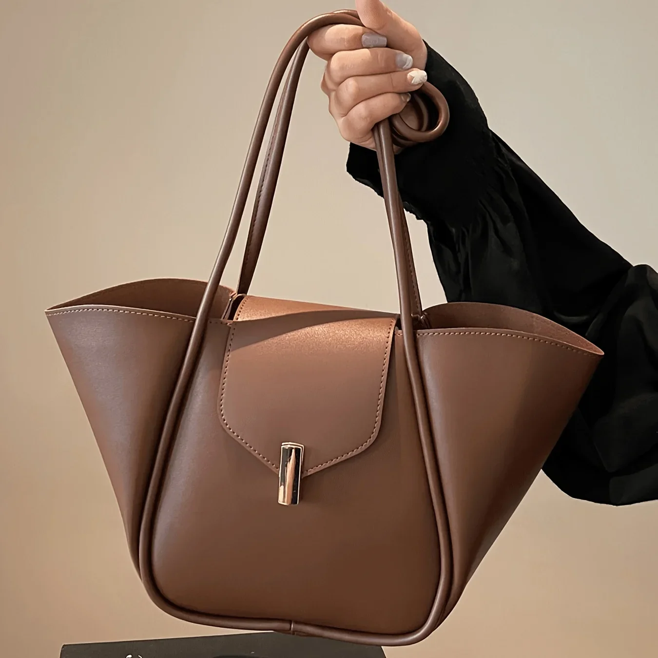 

Women's Large Capacity Tote Bag Professional Work Handbag Shoulder Bag with Spacious Interior, Synthetic Purse for Office Travel